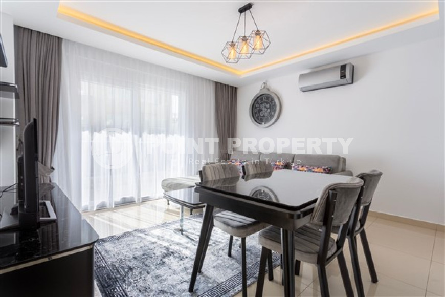 One bedroom apartment with new excellent renovation in the central area of Alanya-id-2541-photo-4