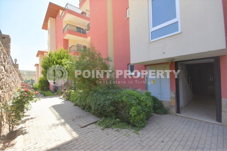 Furnished three-room apartment in Mahmutlar area with private garden, 130 m2-id-1219-photo-5