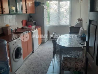 Three-room apartment, 90 m², with a separate kitchen in an urban house in the center of Alanya-id-2546-photo-3