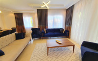 Furnished three-room apartment in Mahmutlar area with private garden, 130 m2-id-1219-photo-9