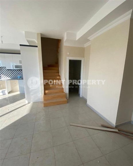 New two-bedroom penthouse, 95m², in an urban house in Alanya Payallar area-id-2548-photo-3