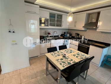 Elegant one-bedroom apartment, 86m², in a premium complex in Oba, Alanya.-id-2551-photo-5