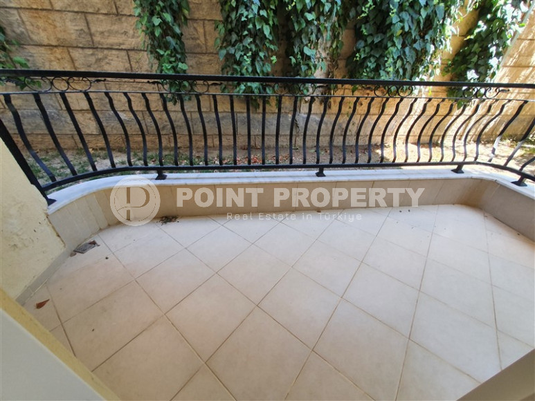 Furnished three-room apartment in Mahmutlar area with private garden, 130 m2-id-1219-photo-20