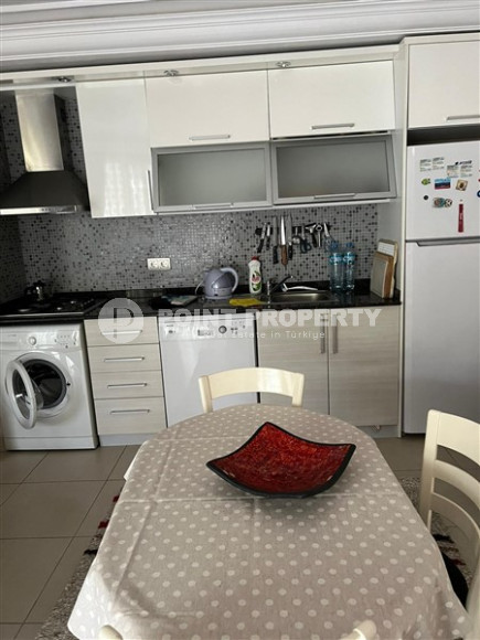 One bedroom apartment, 60m², in a residence with a swimming pool 50m from Cleopatra Beach, Alanya-id-2553-photo-4