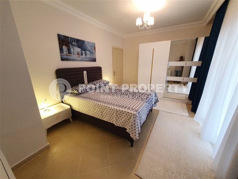 Furnished three-room apartment in Mahmutlar area with private garden, 130 m2-id-1219-photo-22