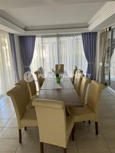 One bedroom apartment, 60m², in a residence with a swimming pool 50m from Cleopatra Beach, Alanya-id-2553-photo-18