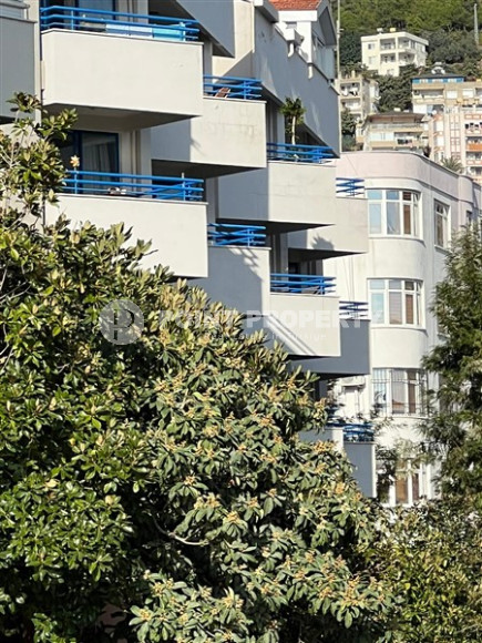 One bedroom apartment, 60m², in a residence with a swimming pool 50m from Cleopatra Beach, Alanya-id-2553-photo-21