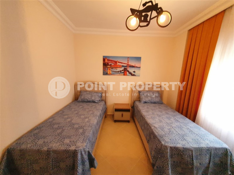 Furnished three-room apartment in Mahmutlar area with private garden, 130 m2-id-1219-photo-26