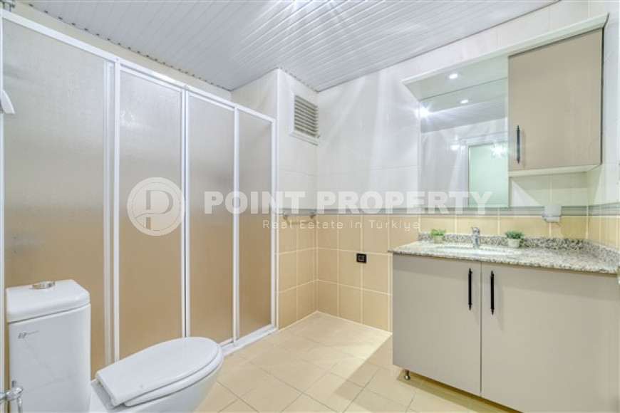 Three-room apartment, 110 m², with designer interior, in a complex with infrastructure in the center of Alanya-id-2555-photo-9