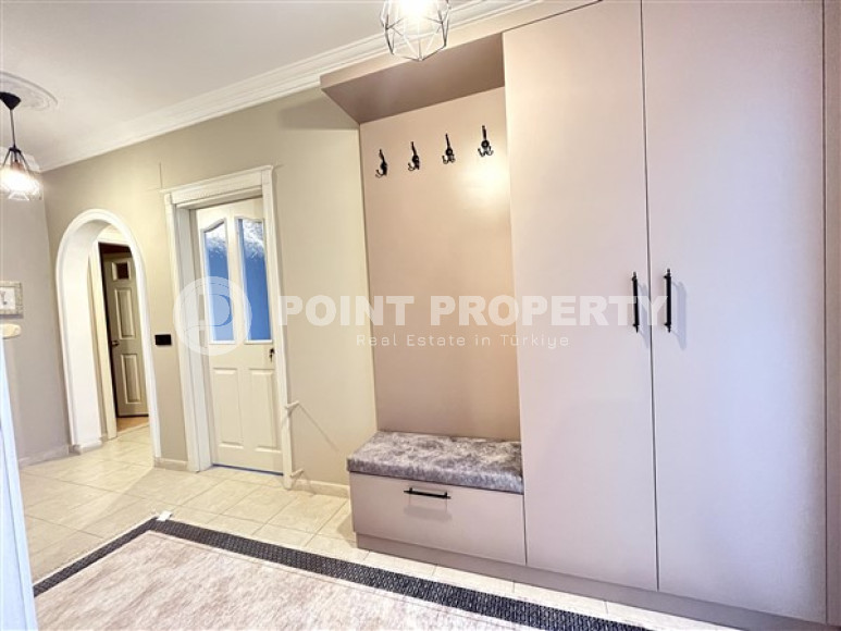 Three-room apartment, 110 m², with designer interior, in a complex with infrastructure in the center of Alanya-id-2555-photo-14