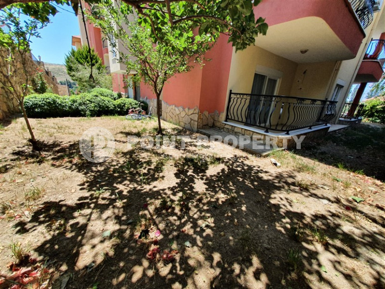 Furnished three-room apartment in Mahmutlar area with private garden, 130 m2-id-1219-photo-30