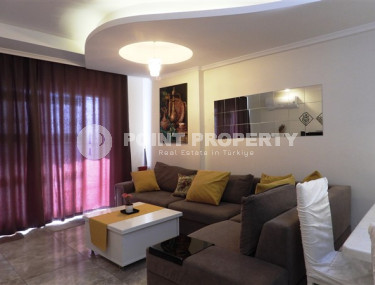 Furnished penthouse 3+1, 130m², overlooking Alanya Castle in a luxury complex in Cikcilli-id-2558-photo-5