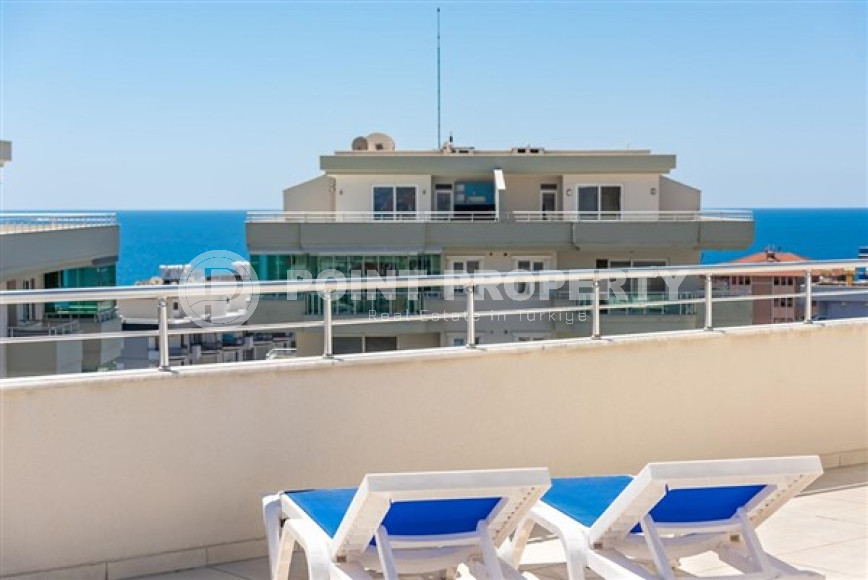 Spacious penthouse 4+1, 250m², 150m from the sea in the center of Tosmur, Alanya-id-2561-photo-15