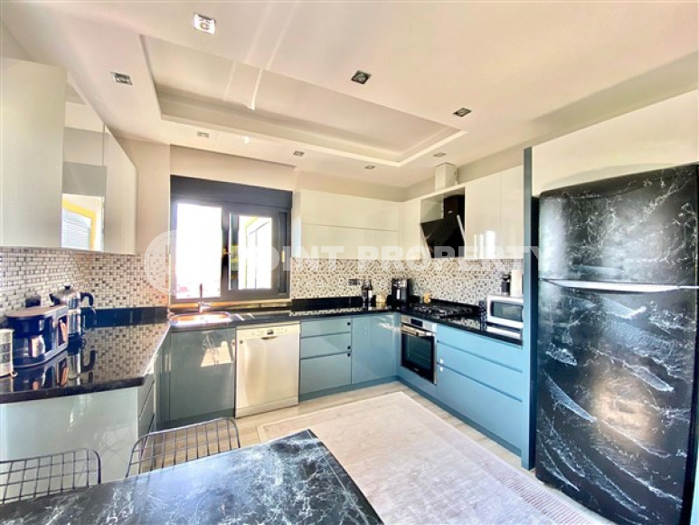 Spacious duplex apartment of 175 m2 in a low-rise complex, near the center of Alanya-id-2566-photo-4