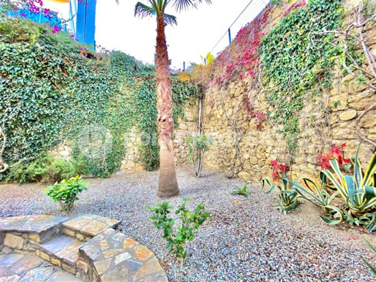 Роскошная вилла в 1500 м. от центра Авсаллара, 250 м2, с тремя ванными комнатами и собственным садом. Подходит для получения гражданства-id-2567-фото-34