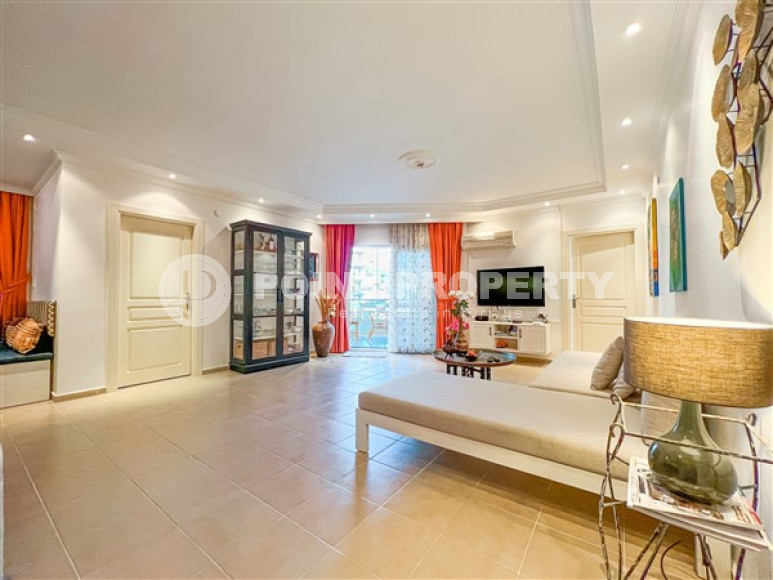 Меблированная трехкомнатная квартира, 107м², в уютной резиденции в районе Алании Тосмур-id-2578-фото-4