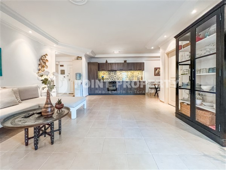 Меблированная трехкомнатная квартира, 107м², в уютной резиденции в районе Алании Тосмур-id-2578-фото-9