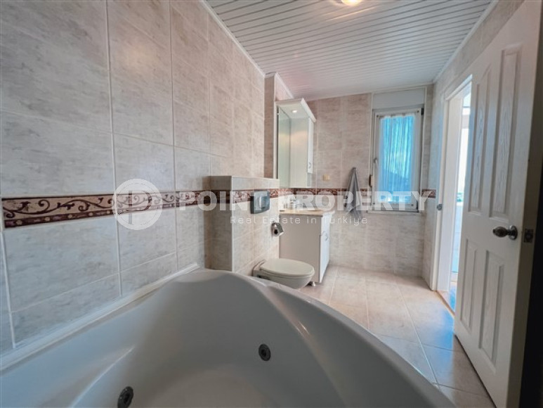 Видовой меблированный дуплекс 3+1, 230м², в комплексе с инфраструктурой в Махмутларе, 100м от моря-id-2581-фото-20