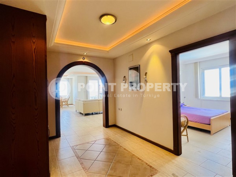 Three bedroom apartment, 155m², with stunning seafront views in Mahmutlar, Alanya-id-2582-photo-7