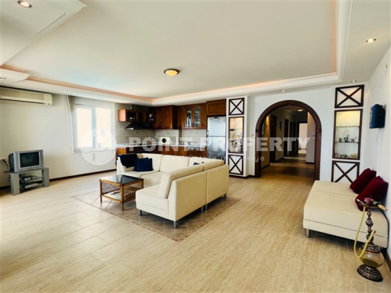 Three bedroom apartment, 155m², with stunning seafront views in Mahmutlar, Alanya-id-2582-photo-9