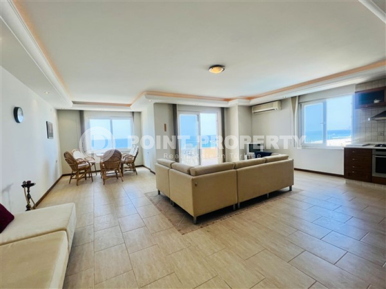 Three bedroom apartment, 155m², with stunning seafront views in Mahmutlar, Alanya-id-2582-photo-10