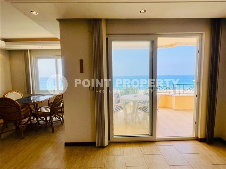 Three bedroom apartment, 155m², with stunning seafront views in Mahmutlar, Alanya-id-2582-photo-14