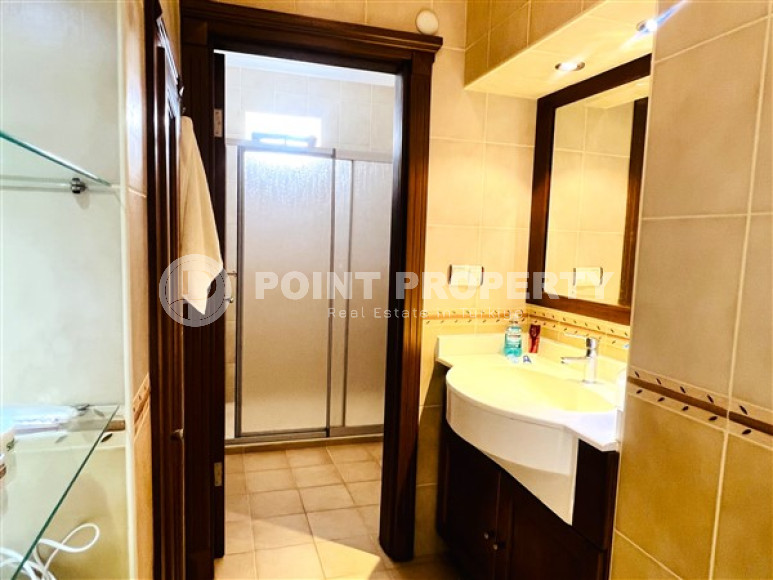 Three bedroom apartment, 155m², with stunning seafront views in Mahmutlar, Alanya-id-2582-photo-24