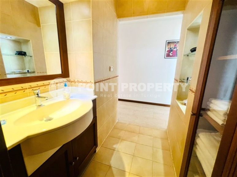 Three bedroom apartment, 155m², with stunning seafront views in Mahmutlar, Alanya-id-2582-photo-26