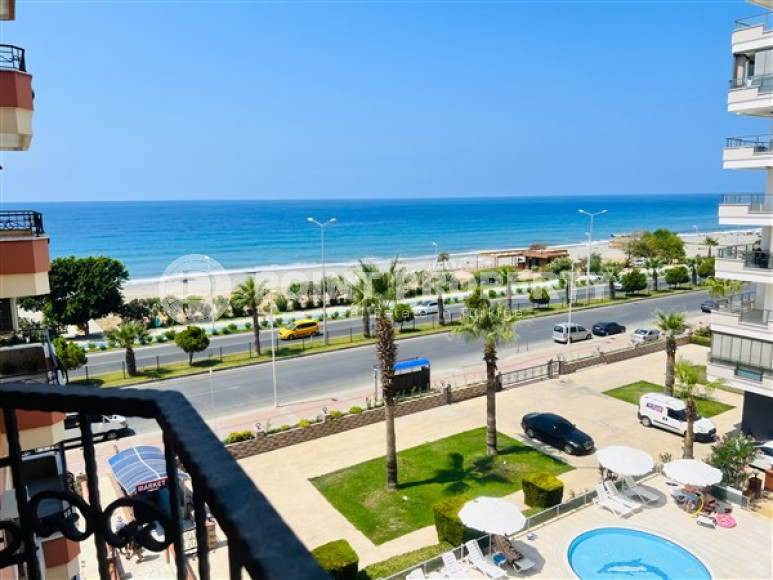 Three bedroom apartment, 155m², with stunning seafront views in Mahmutlar, Alanya-id-2582-photo-28