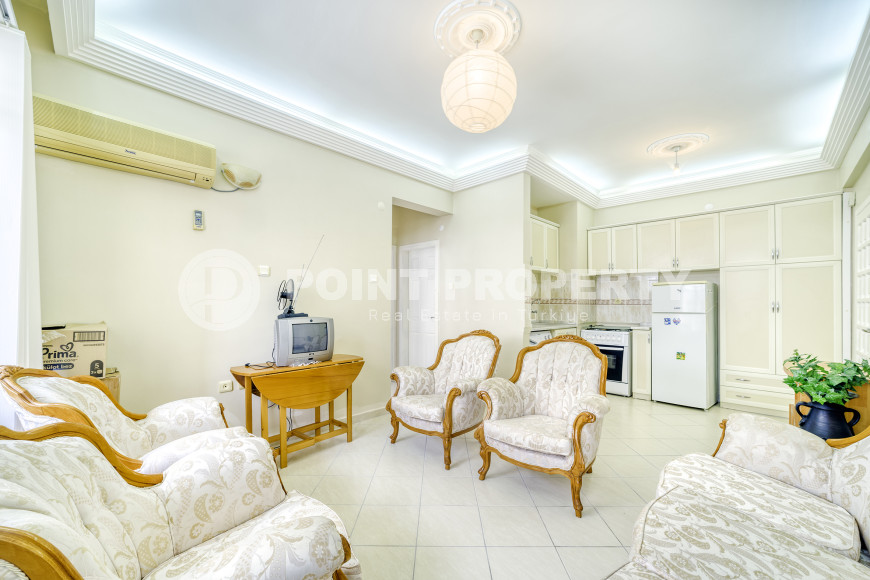 Меблированная трехкомнатная квартира в доме городского типа в 50м от моря в Тосмуре, Алания-id-2583-фото-2