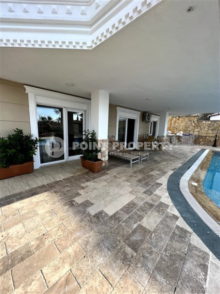 Фешенебельная частная вилла 6+2, 375м², с собственным бассейном в районе Алании - Каргыджак-id-2586-фото-5