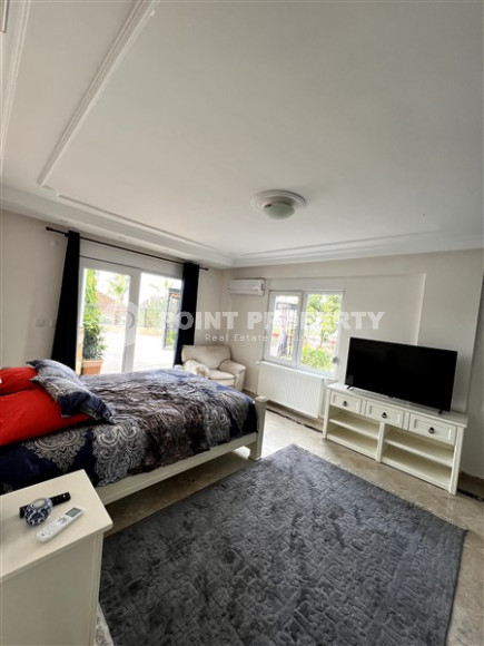 Фешенебельная частная вилла 6+2, 375м², с собственным бассейном в районе Алании - Каргыджак-id-2586-фото-12