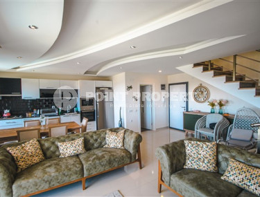 Furnished three-room penthouse, 101m², in a luxury complex in Avsallar, Alanya-id-2588-photo-1