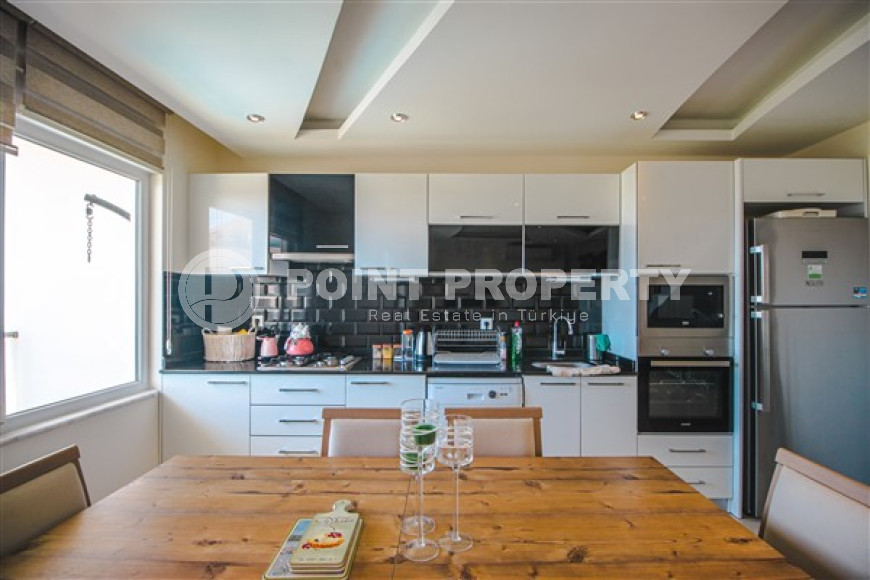 Furnished three-room penthouse, 101m², in a luxury complex in Avsallar, Alanya-id-2588-photo-2