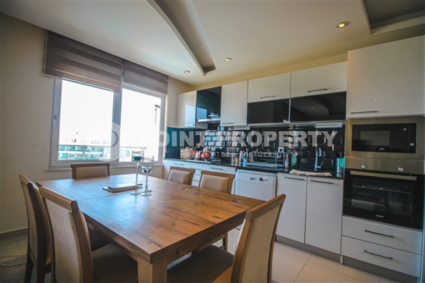 Furnished three-room penthouse, 101m², in a luxury complex in Avsallar, Alanya-id-2588-photo-4