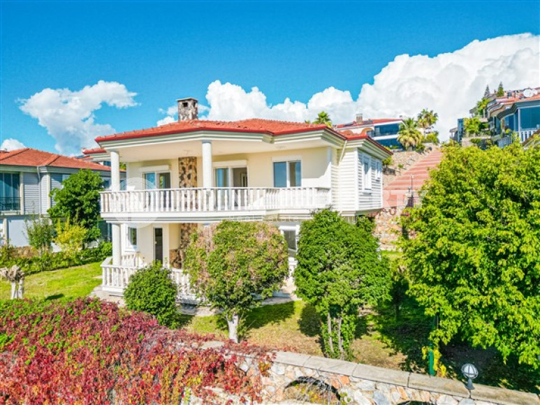 Просторная двухэтажная вилла с четырьмя спальнями, 310м², у моря в районе Алании Конаклы.-id-2590-фото-6