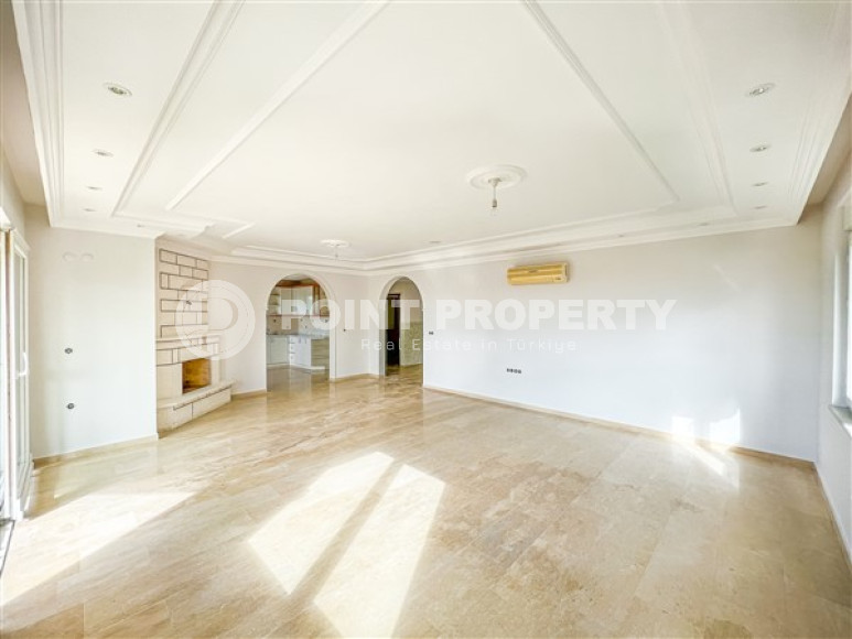 Просторная двухэтажная вилла с четырьмя спальнями, 310м², у моря в районе Алании Конаклы.-id-2590-фото-11