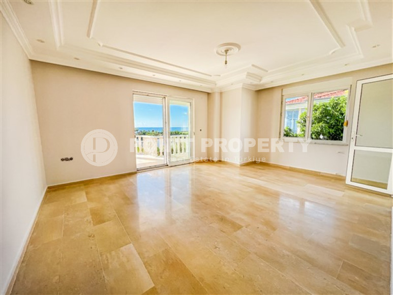 Просторная двухэтажная вилла с четырьмя спальнями, 310м², у моря в районе Алании Конаклы.-id-2590-фото-22