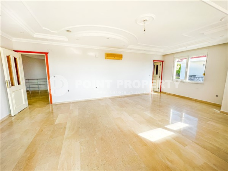 Просторная двухэтажная вилла с четырьмя спальнями, 310м², у моря в районе Алании Конаклы.-id-2590-фото-28