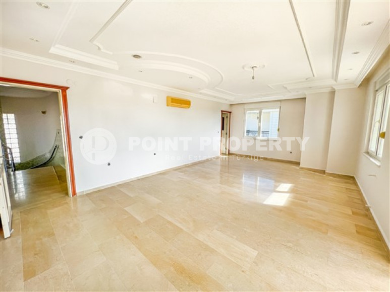 Просторная двухэтажная вилла с четырьмя спальнями, 310м², у моря в районе Алании Конаклы.-id-2590-фото-29