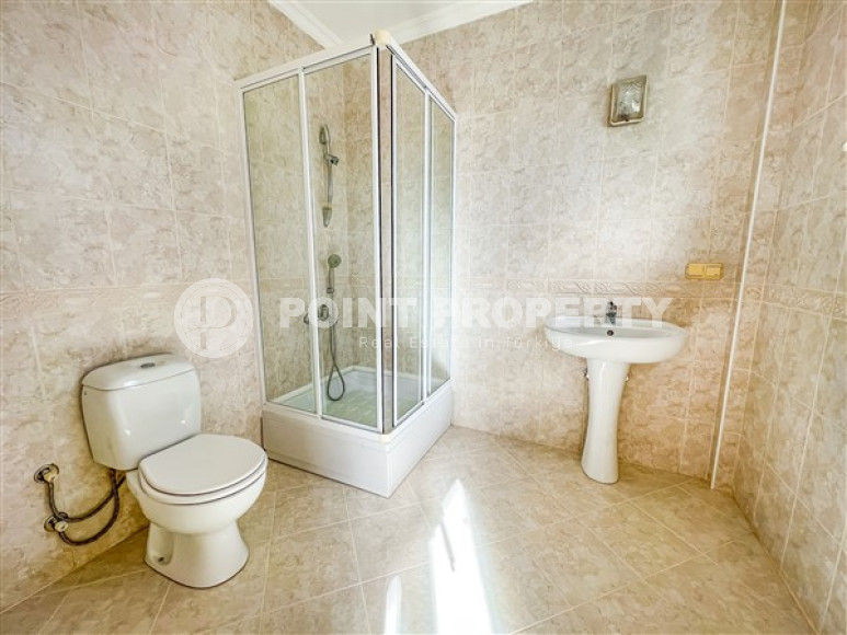 Просторная двухэтажная вилла с четырьмя спальнями, 310м², у моря в районе Алании Конаклы.-id-2590-фото-31