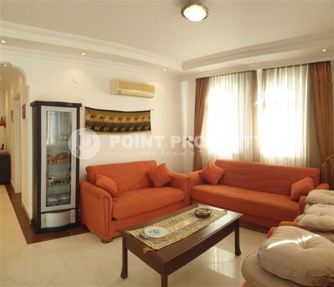 Двухкомнатная квартира в районе Конаклы, в 250 метрах от моря, площадью 110 м2 укомплектованная мебелью-id-2595-фото-2