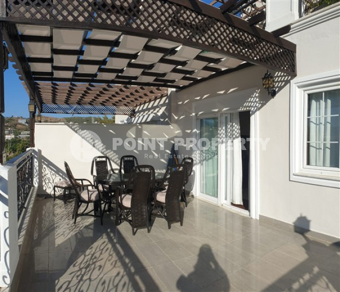 Двухкомнатная квартира в районе Конаклы, в 250 метрах от моря, площадью 110 м2 укомплектованная мебелью-id-2595-фото-12