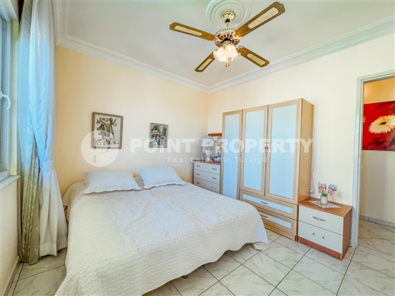 Three-room apartment in the Mahmutlar area, on the first line, with luxurious sea views, 100 m2-id-2596-photo-13