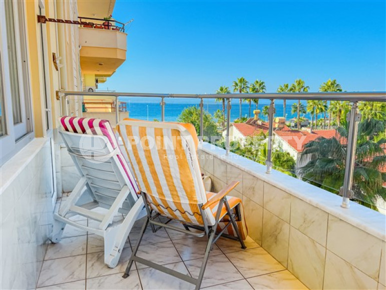 Three-room apartment in the Mahmutlar area, on the first line, with luxurious sea views, 100 m2-id-2596-photo-19