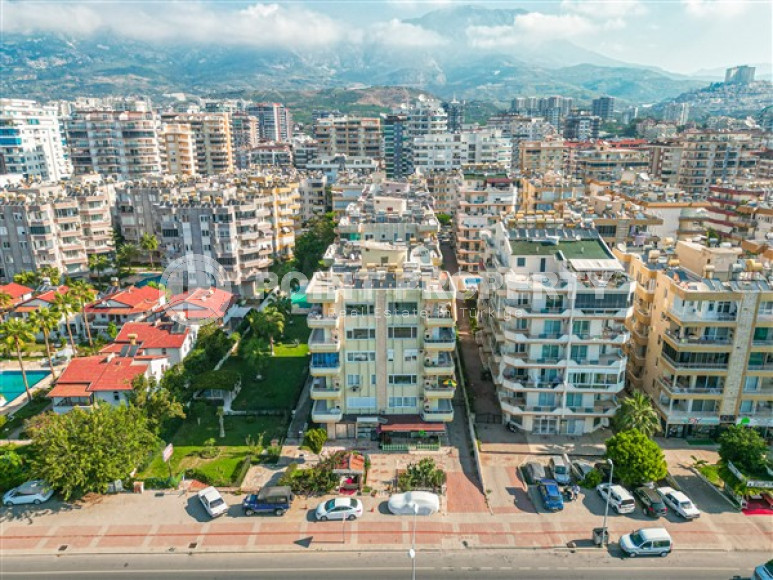 Three-room apartment in the Mahmutlar area, on the first line, with luxurious sea views, 100 m2-id-2596-photo-22