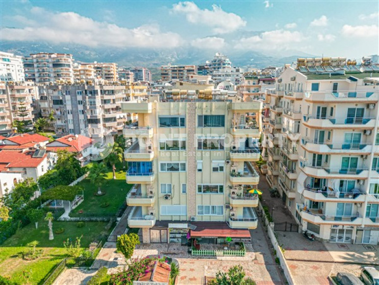 Three-room apartment in the Mahmutlar area, on the first line, with luxurious sea views, 100 m2-id-2596-photo-23