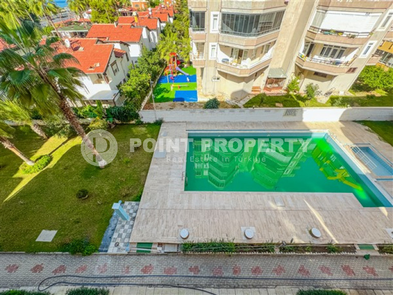 Three-room apartment in the Mahmutlar area, on the first line, with luxurious sea views, 100 m2-id-2596-photo-24