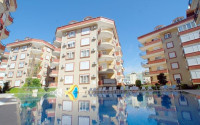 Three-room apartment with furniture in a complex with infrastructure, 90 m², 250 meters from the sea, in the Oba area, Alanya-id-2599-photo-1