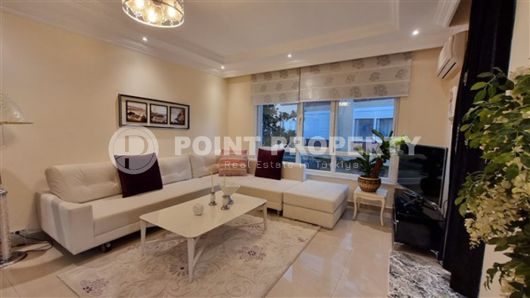 Three-room apartment with furniture in a complex with infrastructure, 90 m², 250 meters from the sea, in the Oba area, Alanya-id-2599-photo-2